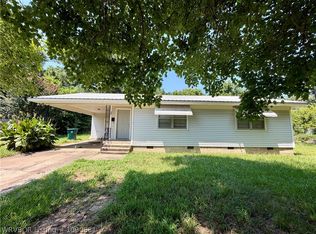 547 W 6th St, Booneville, AR 72927