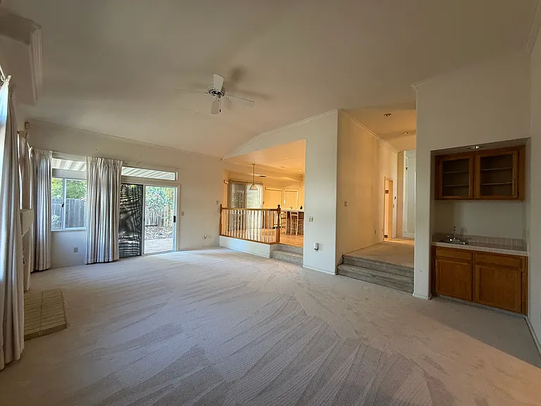 625 Fox Hollow Way — Photo 6