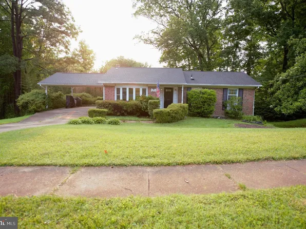 6403 Limerick Ct, Springfield, VA 22152