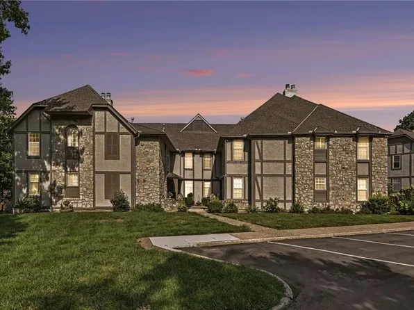 1125 NW 12th St APT C, Blue Springs, MO 64015