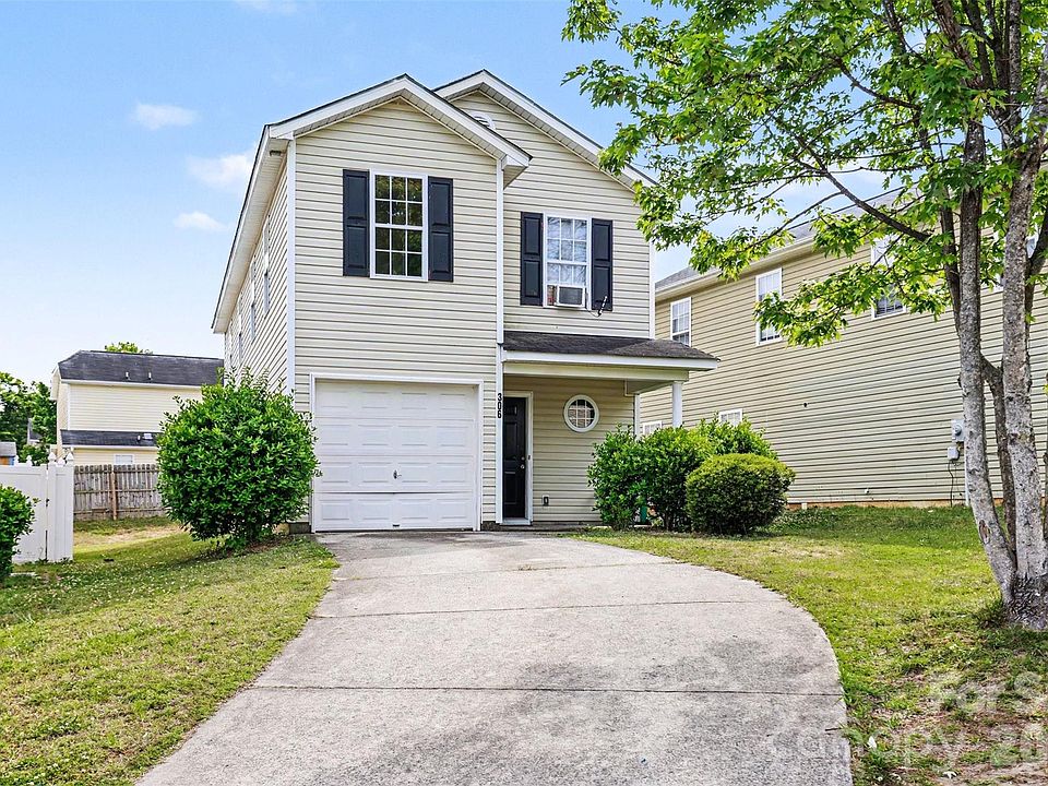 1st image of 306 Cayman Way