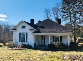 173 Eagle Bluff Rd, Jacksboro, TN 37757