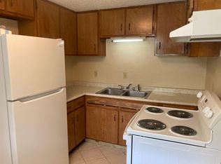 400 Palm Blvd N #B, Niceville, FL 32578