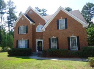 335 Madison Oak Cir, Lawrenceville, GA 30043