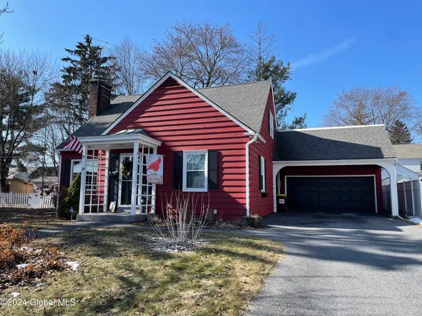 24 Clayton Avenue, Glens Falls, NY 12801