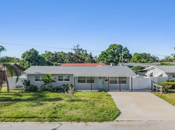 3920 Wahoo Dr SE, Saint Petersburg, FL 33705