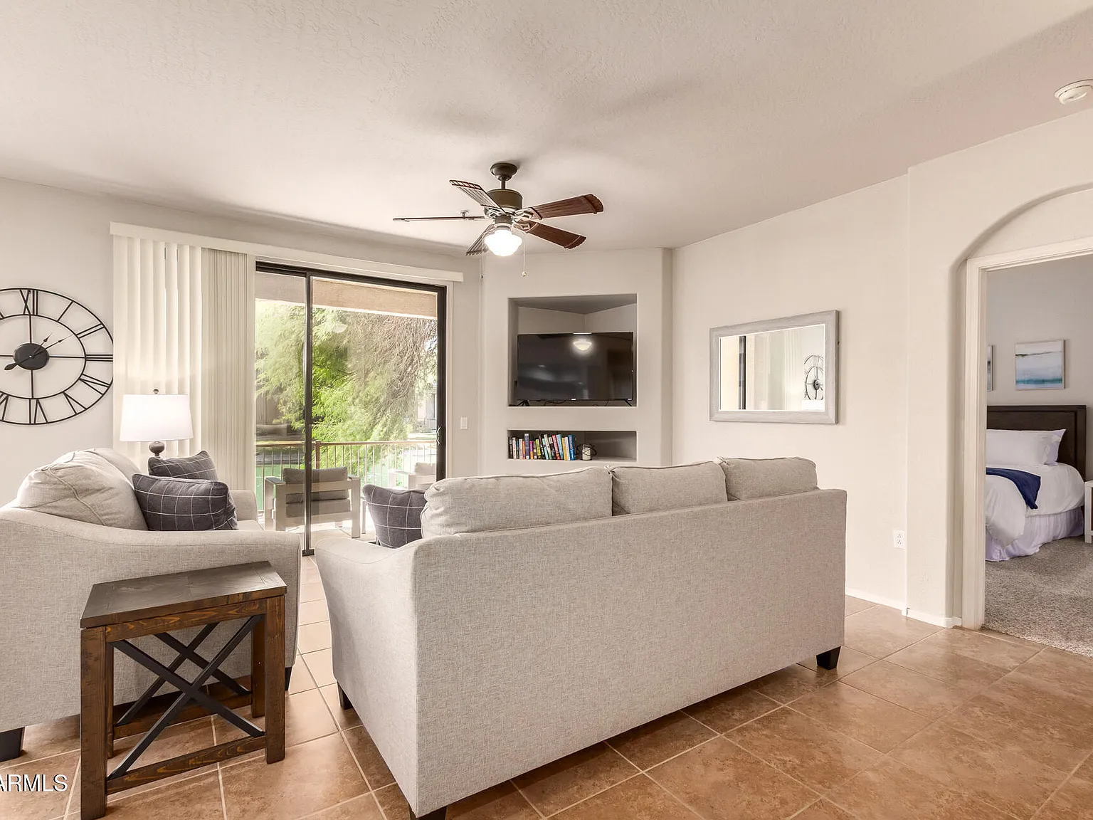 2 bed, 2.0 bath, 1244 sqft, $1,900 — Photo 3