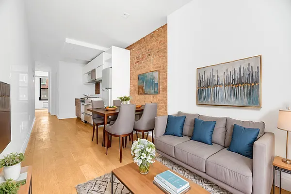 Rented by REAL New York | media 3