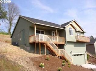 400 NE Oakview Dr, Estacada, OR 97023