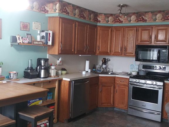 3rd image of 17 McDivitt Ave