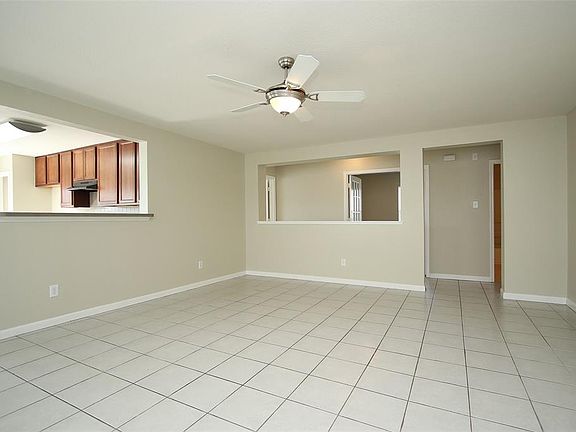5th image of 13715 Clarks Fork Dr