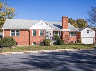 7717 Carroll Ave, Takoma Park, MD 20912