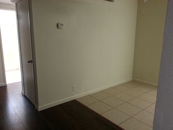 3rd image of 112 E 6th St APT 5