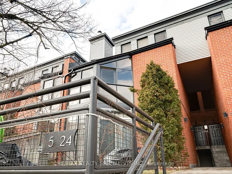 100 Arbors Ln #Townhouse 5 — Photo 1