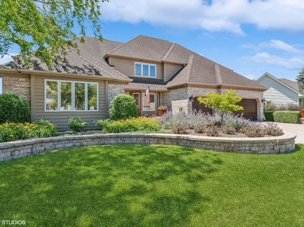 3835 Cadella Cir, Naperville, IL 60564