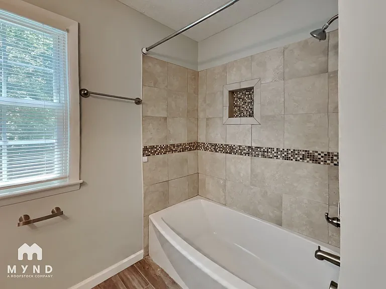 2901 Newark Dr — Photo 18