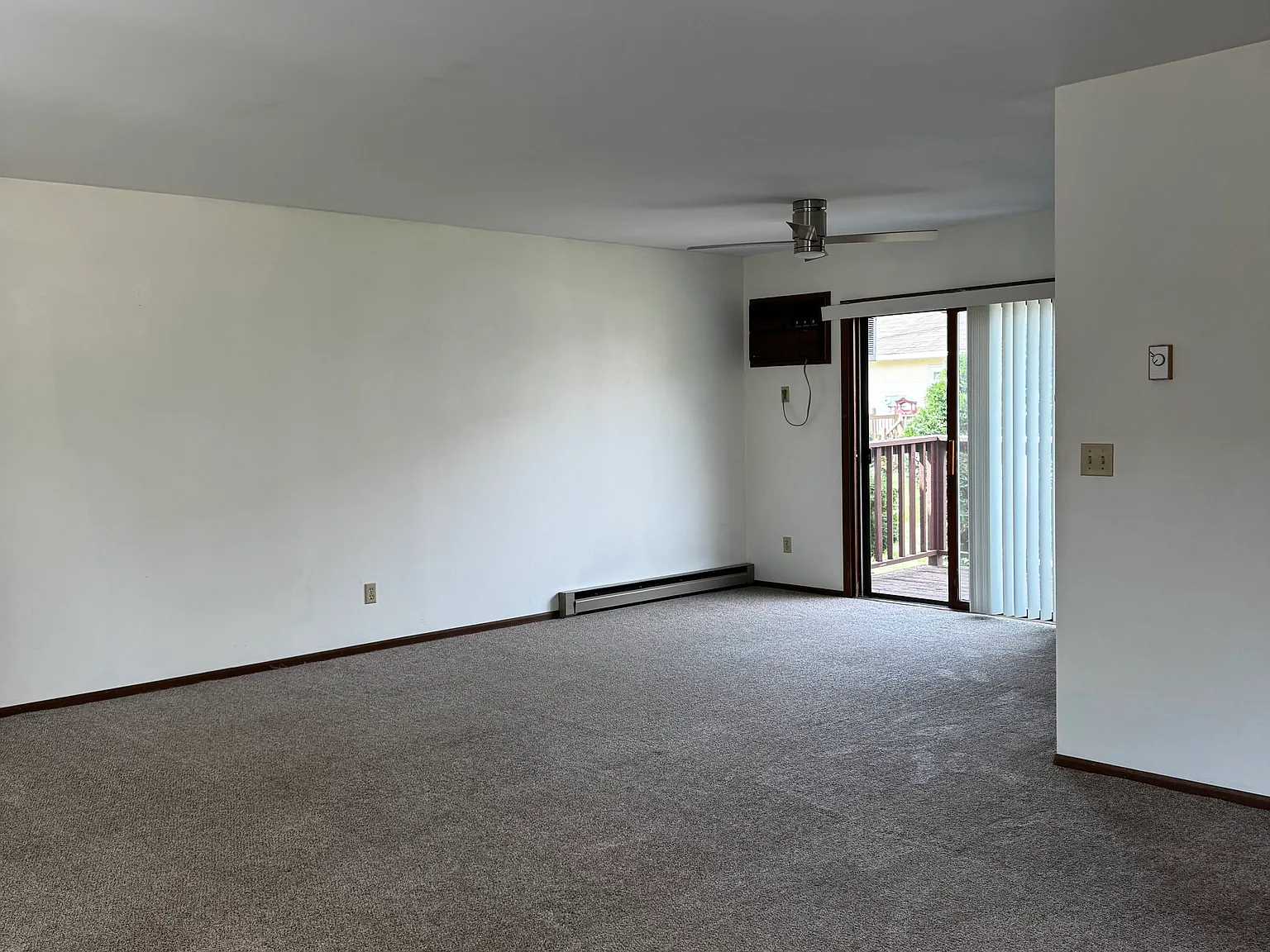 2 bed, 1100 sqft, $1,175 — Photo 2