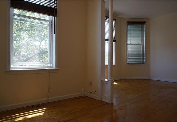 4th image of 1507 Saint Marks Ave #2