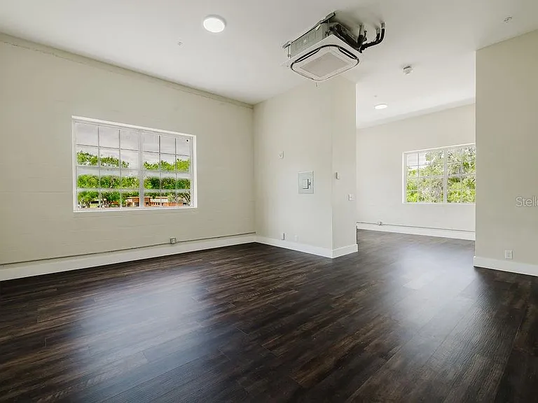 306 W Wisconsin Ave #209 — Photo 5