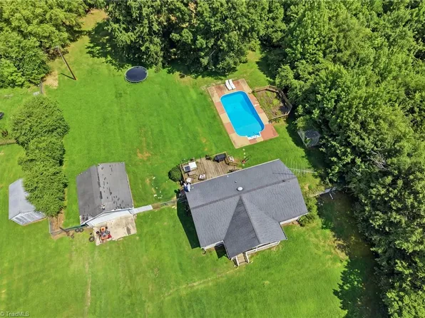 2843 Holyfield Rd, Elon, NC 27244