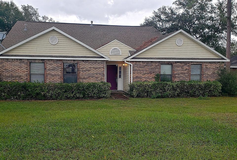 1st image of 174 Villacrest Dr