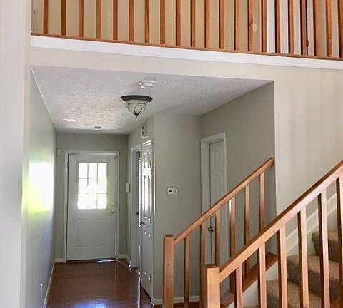 2nd image of 5592 Waterside Dr