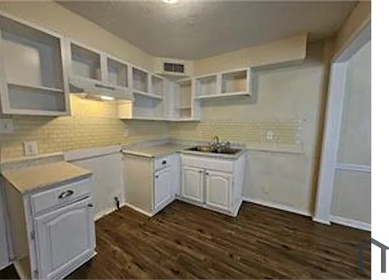 722 Collingswood Dr — Photo 6