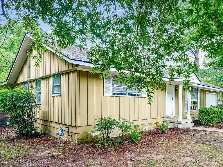 901 Eldorado Dr — Photo 3