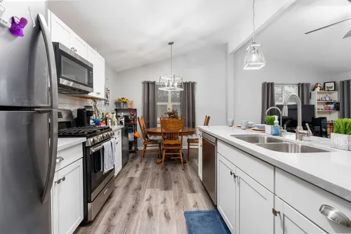 720 S Velie St Photo 1
