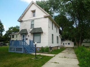 451 N View St, Aurora, IL 60506