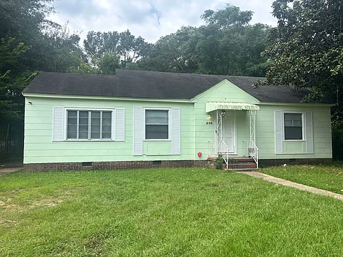 239 Mason Blvd Photo 1