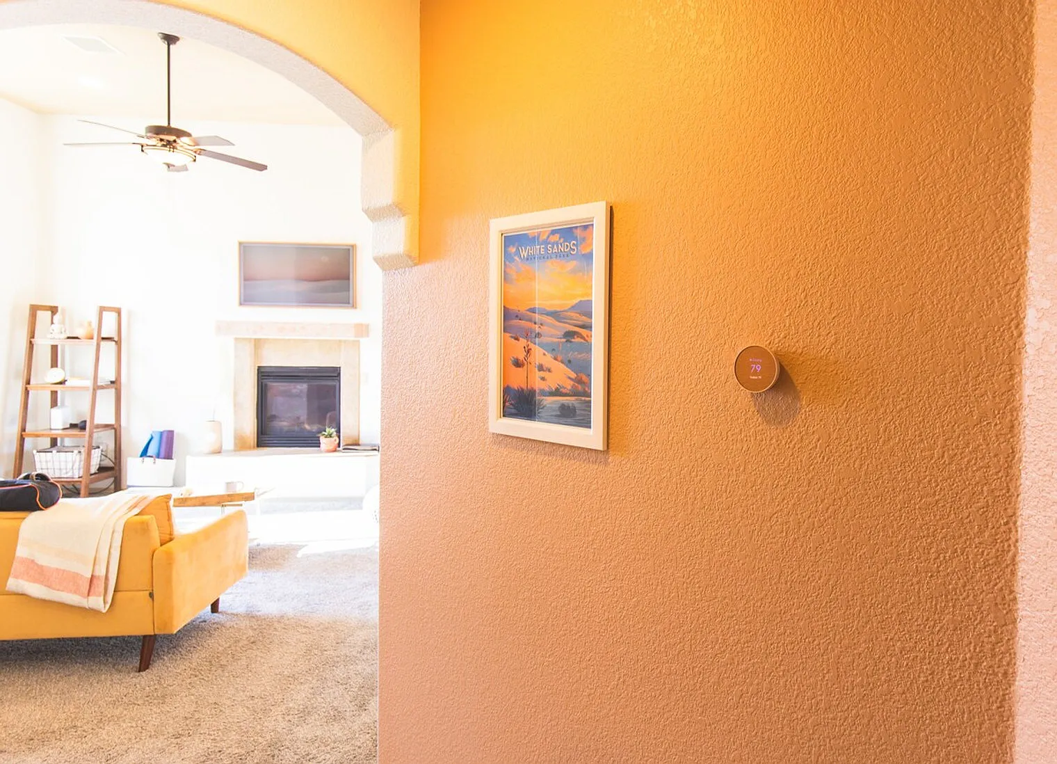 3 bed, 2.0 bath, 1302 sqft, $5,075 — Photo 4