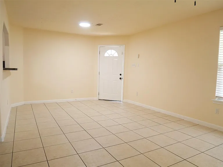 6603 Schambray St — Photo 18