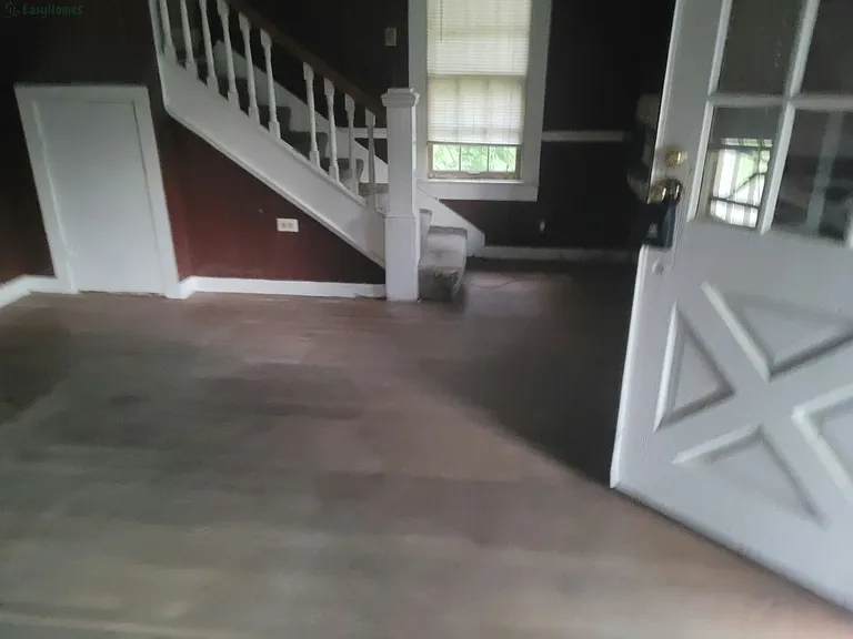 305 S Everett St — Photo 7