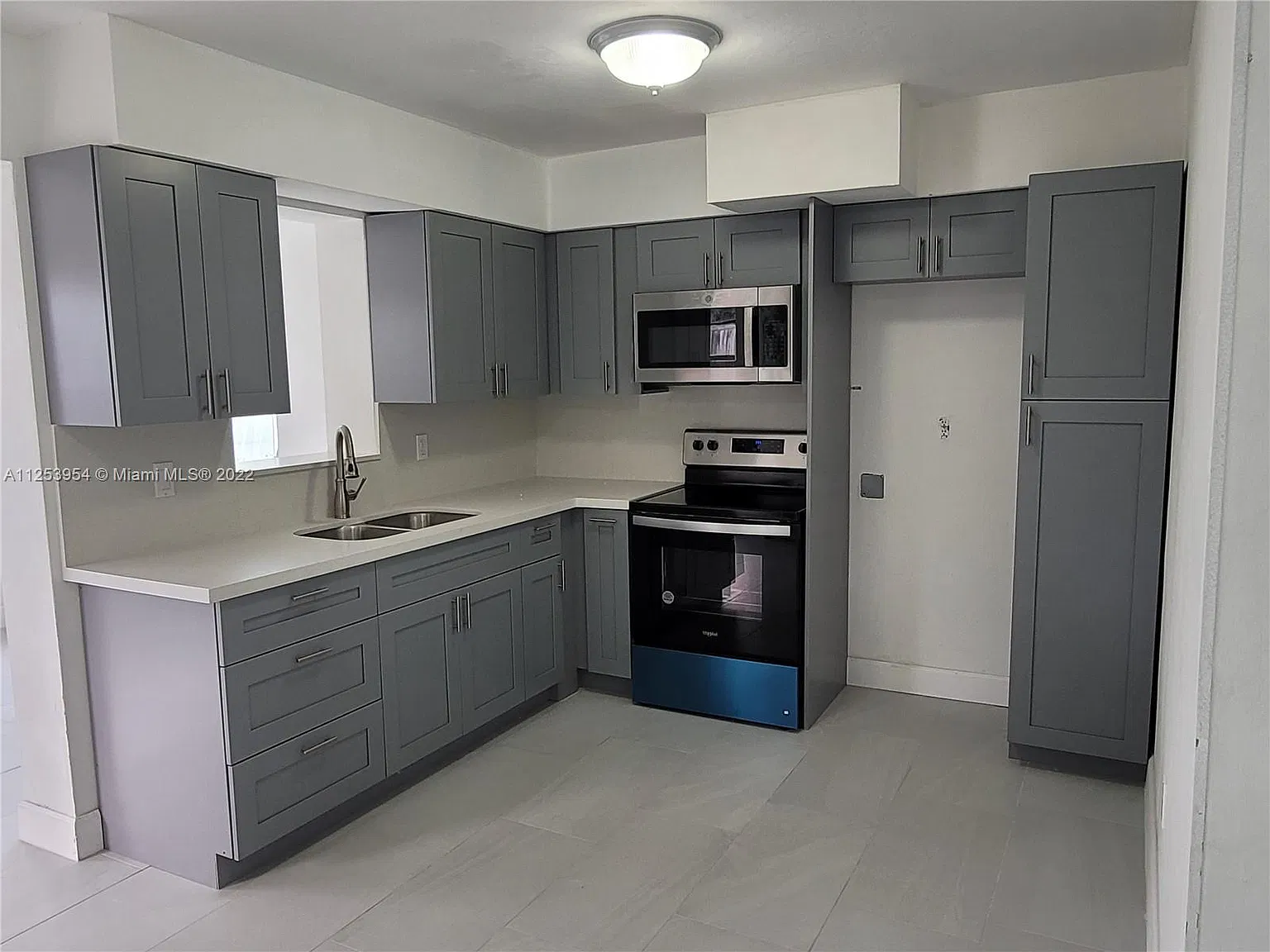 3 bed, 1530 sqft, $3,000 — Photo 2