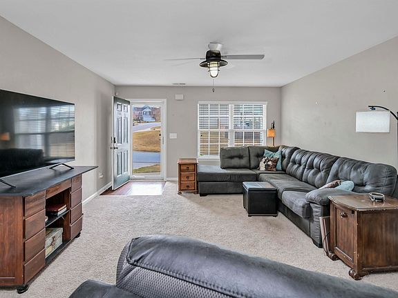5th image of 112 Feather Site Ln