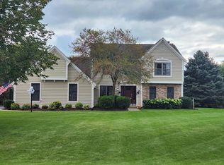 N66W29021 Richter Rd, Hartland, WI 53029