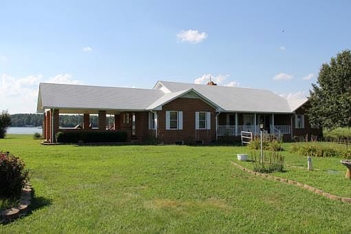 1st image of 154 Palmer Dr