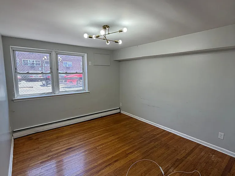 41 Smith St #A — Photo 4