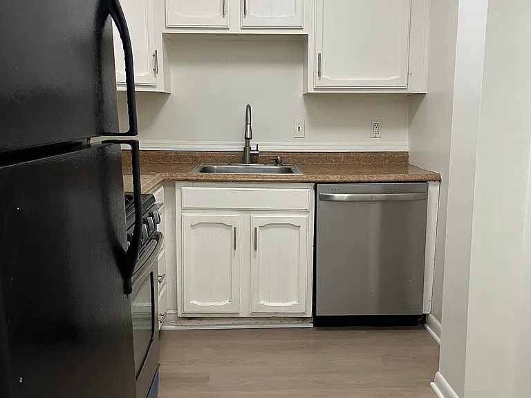 10300 Westlake Dr #S104 — Photo 8