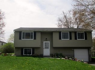 184 Overland Trl, West Henrietta, NY 14586
