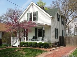 618 E 20th St, Alton, IL 62002