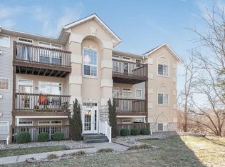 17201 E 32nd St UNIT 12, Independence, MO 64055