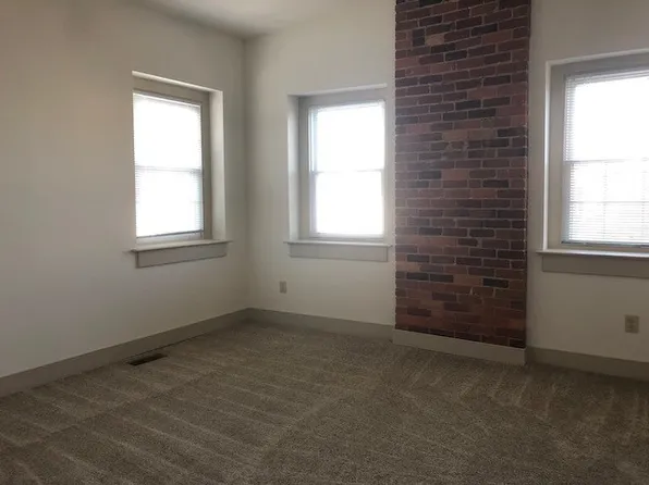 Superior, 1901 E Franklin St APT 14, Richmond, VA 23223