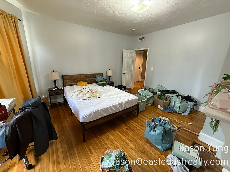 17 Highgate St #10 — Photo 14