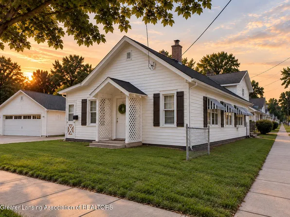 221 W Stoddard St, Charlotte, MI 48813