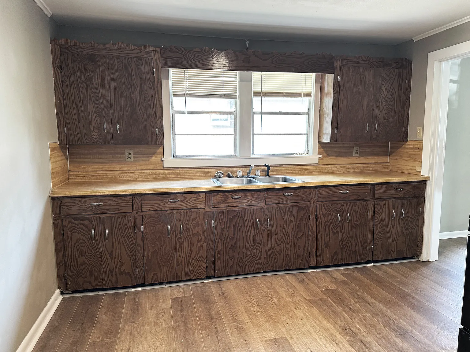 2 bed, 875 sqft, $925 — Photo 3
