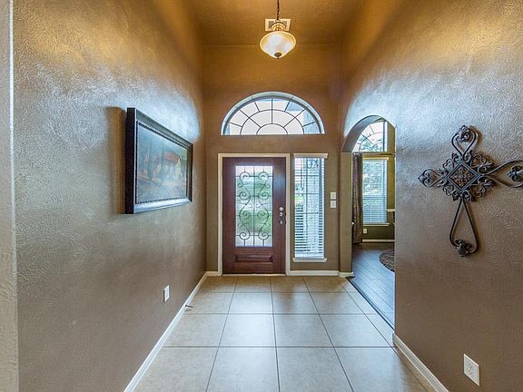4th image of 2225 Daroca Dr