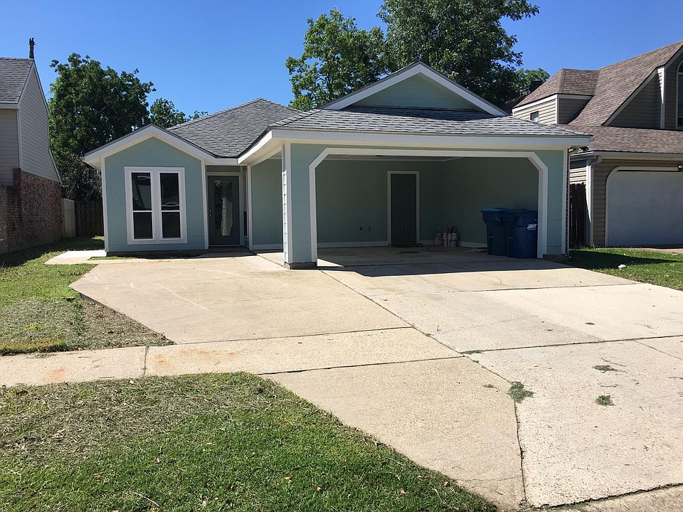 1st image of 107 Appleoak Ave
