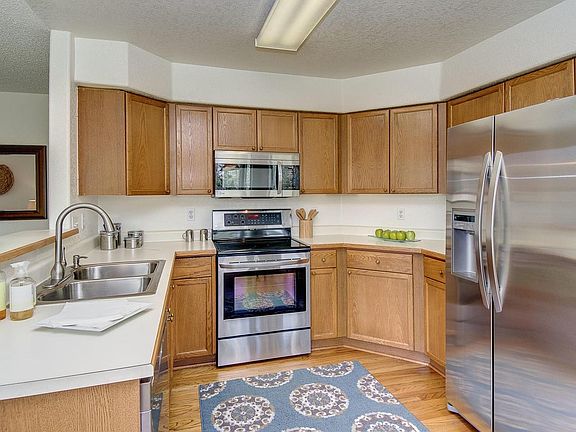 5th image of 4558 Espana Way